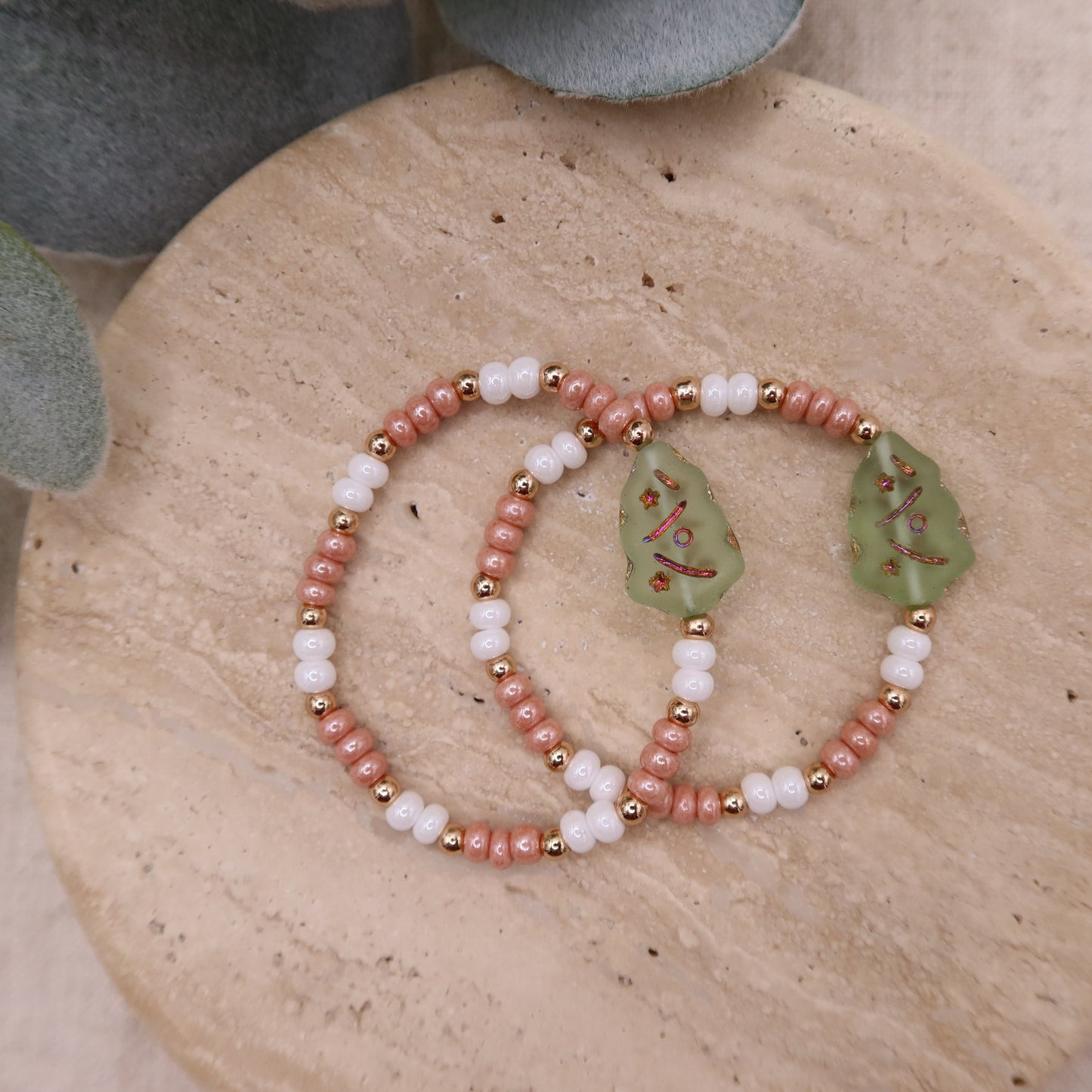 Kids Christmas Tree Bracelet | 14k Gold-plated Hematite & Czech Glass